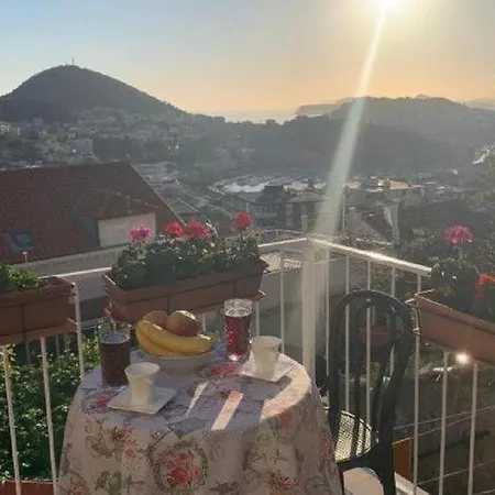 2 - Double With Shared Bathroom 1 - 3 Dubrovnik