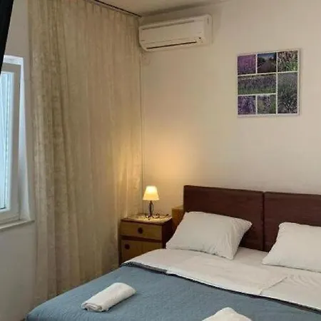 2 - Double With Shared Bathroom 1 - 3