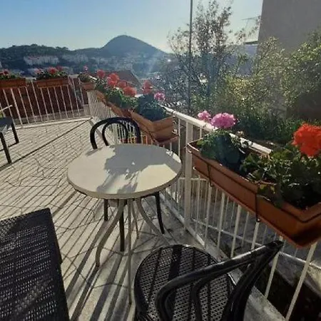 2 - Double With Shared Bathroom 1 - 3 Dubrovnik